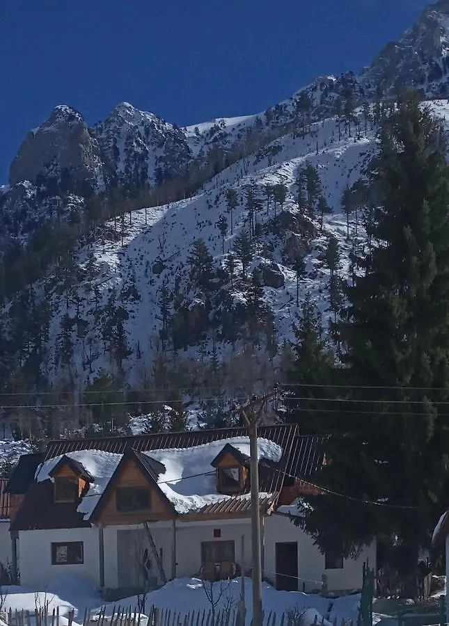 Hotel Bujtina Albjoni Valbone 0*,  Albania