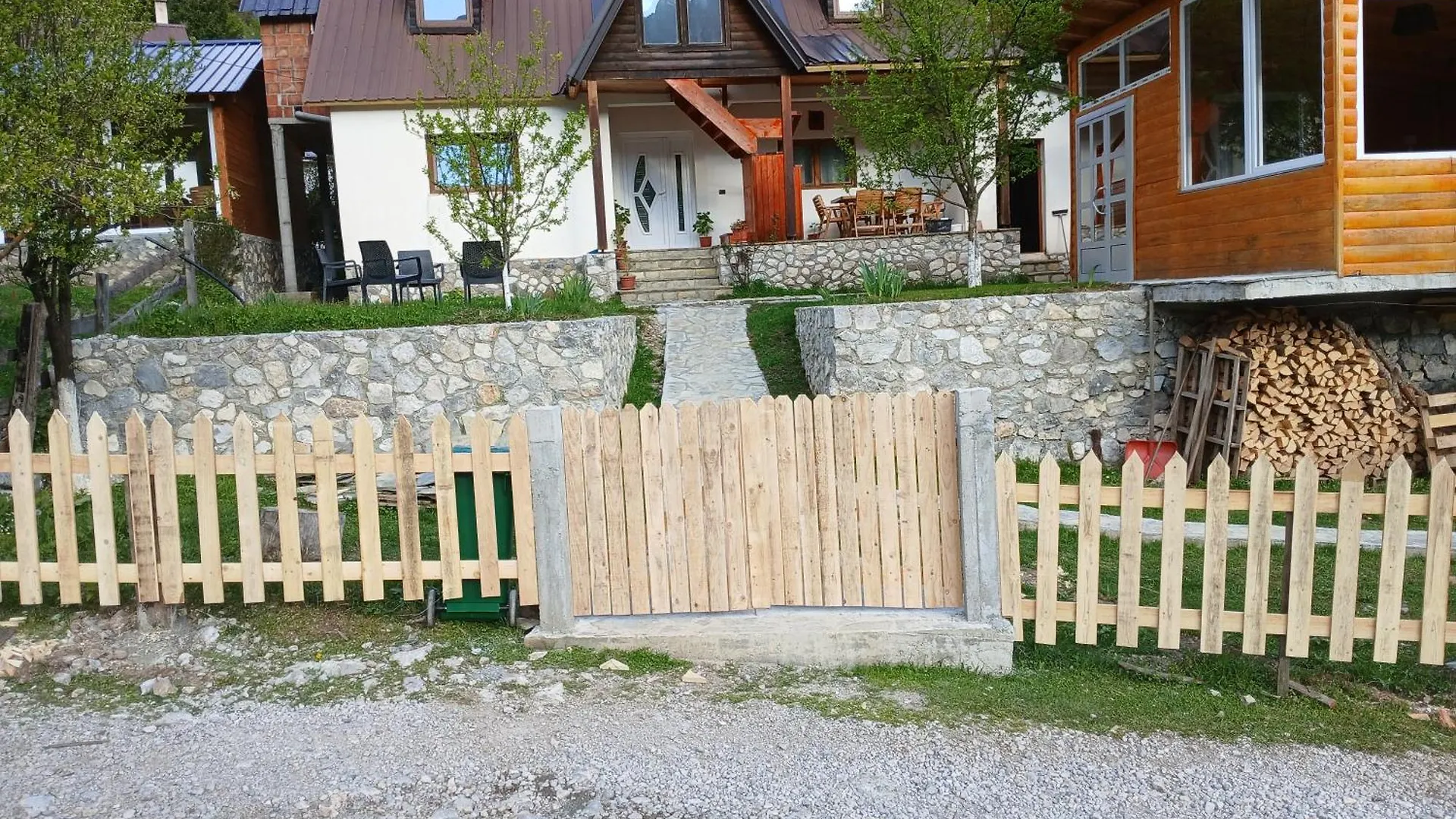 Pensjonat Hotel Bujtina Albjoni Valbone